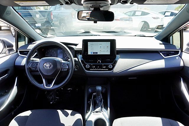 Used 2025 Toyota Corolla SE FWD image 27