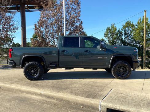 Used 2026 Chevrolet Silverado 2500 ZR2 image 7