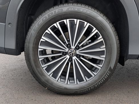 New 2026 Volkswagen Tiguan S AWD/4WD image 5