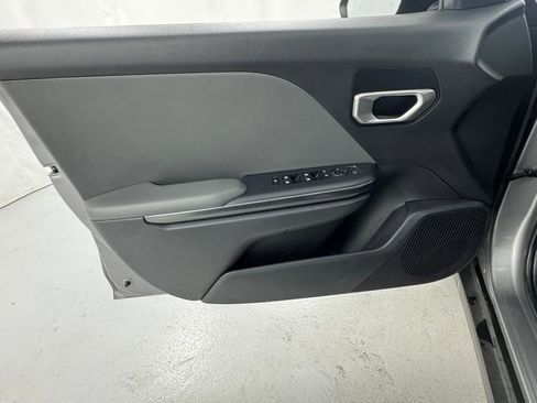 Used 2025 Kia K4 FWD image 17