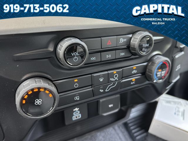 New 2026 Ford F250 XL w/ XL Chrome Package AWD/4WD image 31