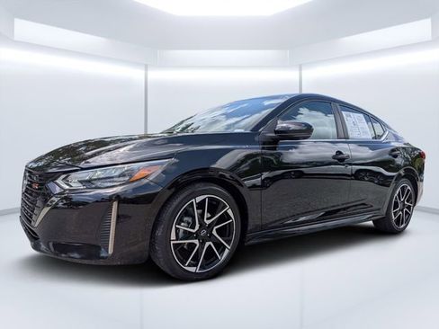 Used 2024 Nissan Sentra SR w/ SR Premium Package FWD image 7