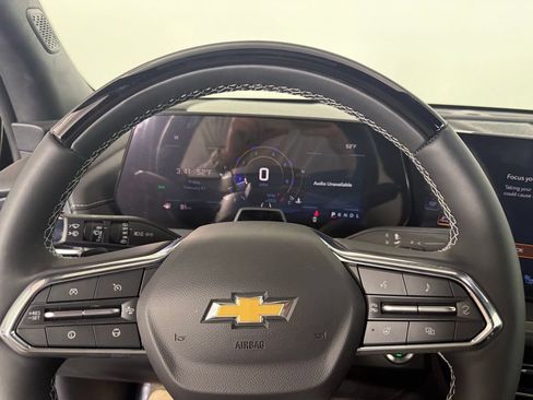 New 2025 Chevrolet Traverse LT w/ Enhanced Driving Package FWD image 21