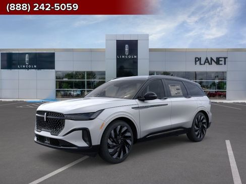 New 2026 Lincoln Nautilus Reserve w/ Jet Appearance Package AWD/4WD image 1