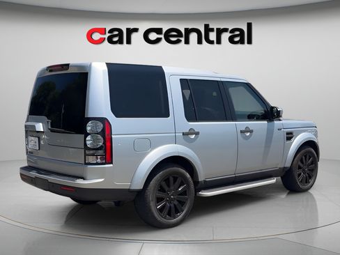 Used 2016 Land Rover LR4 AWD/4WD image 6