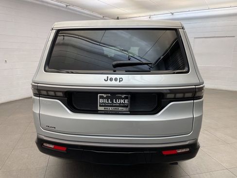 New 2026 Jeep Grand Wagoneer L 4WD image 5