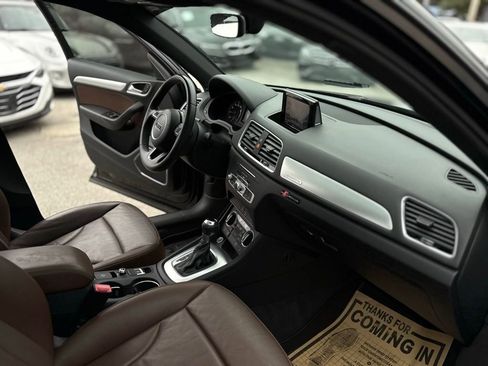 Used 2017 Audi Q3 2.0T Prestige w/ Prestige Package image 32