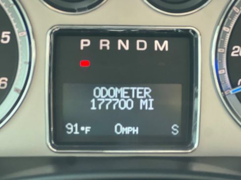 Used 2009 Cadillac Escalade AWD image 27
