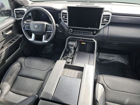 Used 2023 Toyota Tundra Platinum AWD/4WD image 31