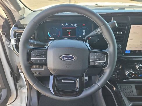 New 2026 Ford F250 Lariat w/ Black Appearance Package AWD/4WD image 9