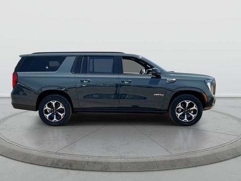 New 2026 GMC Yukon XL AT4 w/ AT4 Premium Plus Package AWD/4WD image 9