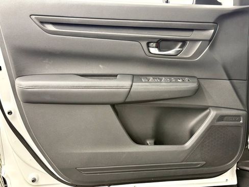 Used 2023 Honda CR-V EX image 17