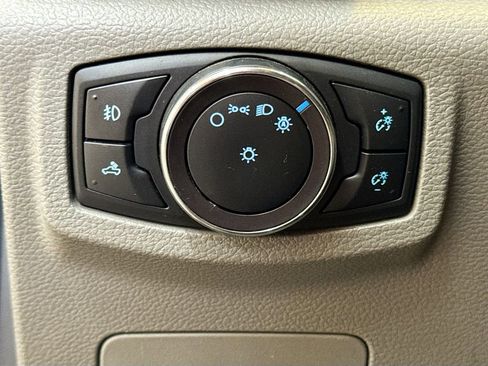 Used 2019 Ford F150 XLT image 12