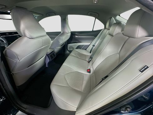 Used 2020 Toyota Camry XSE w/ Navigation Package FWD image 28