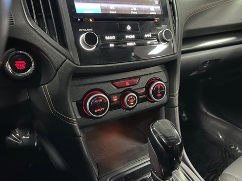 Used 2021 Subaru Crosstrek 2.5i Sport w/ Moonroof Package image 21