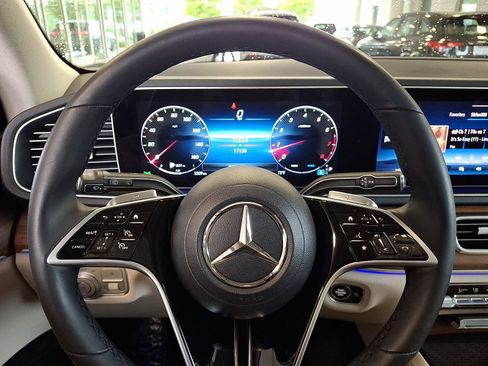 Used 2024 Mercedes-Benz GLE 350 4MATIC image 20