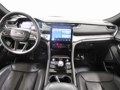 Used 2023 Jeep Grand Cherokee L Overland image 3