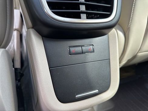 Used 2017 Lincoln MKX Reserve image 15