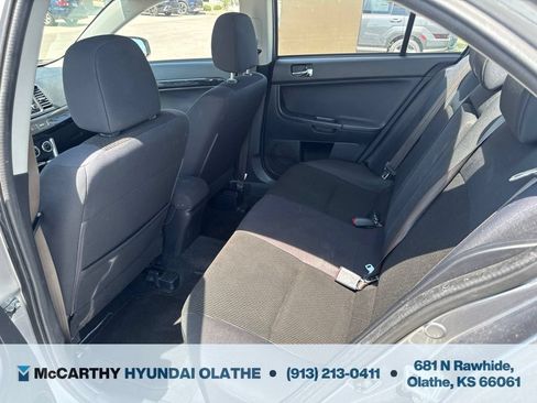Used 2016 Mitsubishi Lancer ES FWD image 4