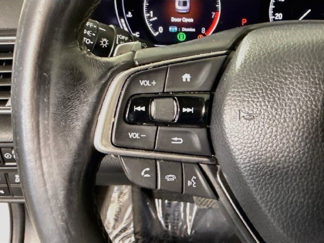 Used 2020 Honda Accord Touring image 13