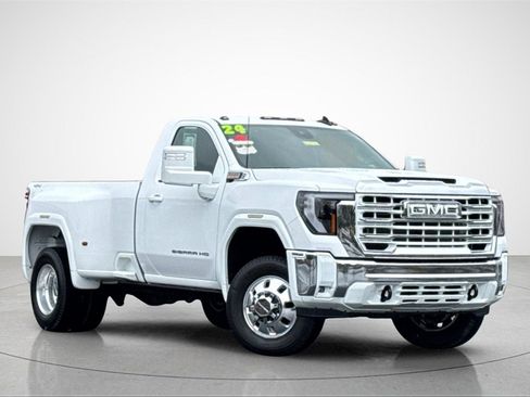 Used 2024 GMC Sierra 3500 SLE w/ SLE Convenience Package image 2