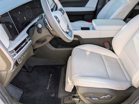 Used 2025 Hyundai Santa Fe Calligraphy image 9