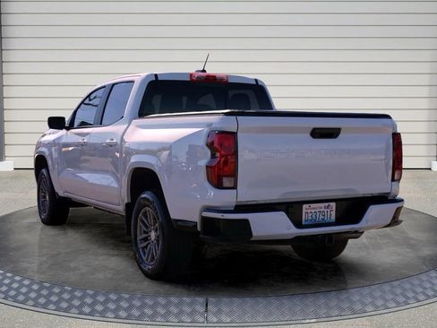 Used 2024 Chevrolet Colorado LT w/ LT Convenience Package AWD/4WD image 5