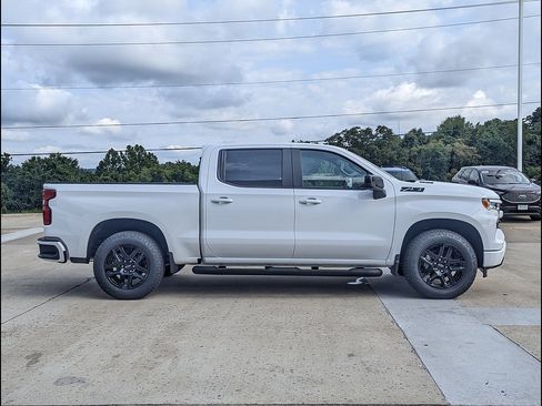 New 2026 Chevrolet Silverado 1500 RST w/ Convenience Package II AWD/4WD image 6