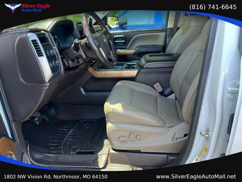 Used 2018 Chevrolet Silverado 1500 LTZ w/ Sport Package AWD/4WD image 9