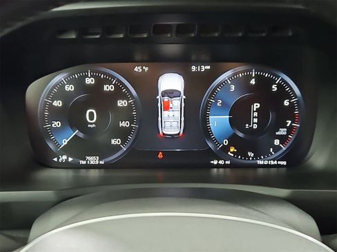 Used 2020 Volvo XC90 T6 Momentum image 35