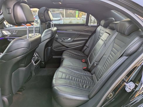 Used 2020 Mercedes-Benz S 560 4MATIC Sedan image 13