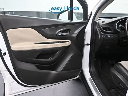 Used 2018 Buick Encore Sport Touring FWD image 17