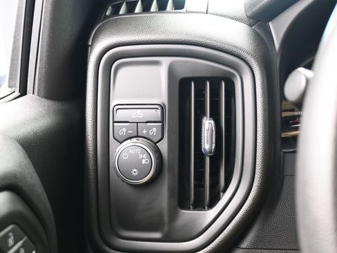 Used 2021 Chevrolet Silverado 1500 Custom RWD image 16