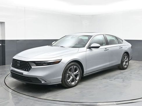 Used 2024 Honda Accord EX image 5