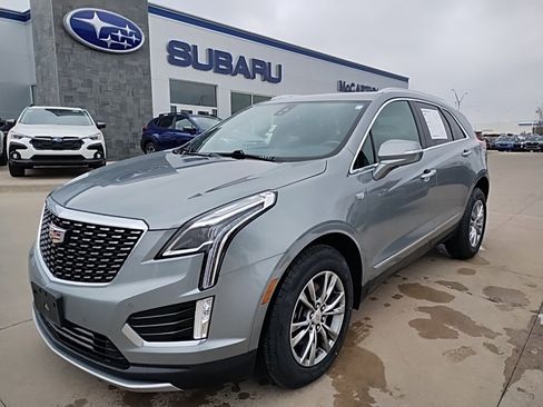 Used 2023 Cadillac XT5 Premium Luxury image 2