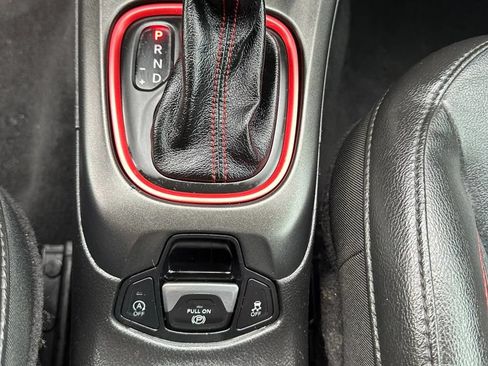 Used 2018 Jeep Compass Trailhawk AWD/4WD image 28