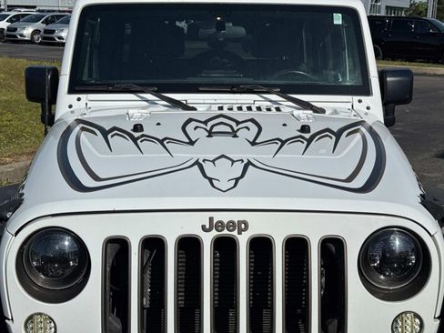 Used 2018 Jeep Wrangler Unlimited Sport AWD/4WD image 13