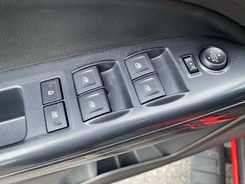 Used 2015 GMC Canyon SLE w/ All-Terrain Package image 13