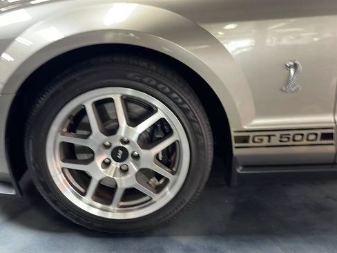 Used 2008 Ford Mustang Shelby GT500 RWD image 19