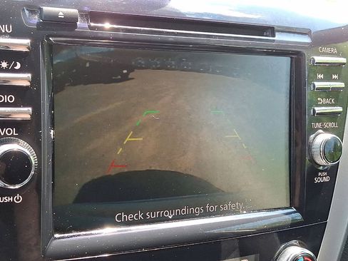 Used 2021 Nissan Murano S AWD/4WD image 15