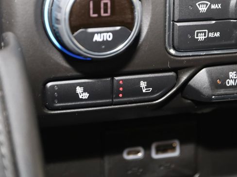 Used 2023 Chevrolet Tahoe LT AWD/4WD image 8