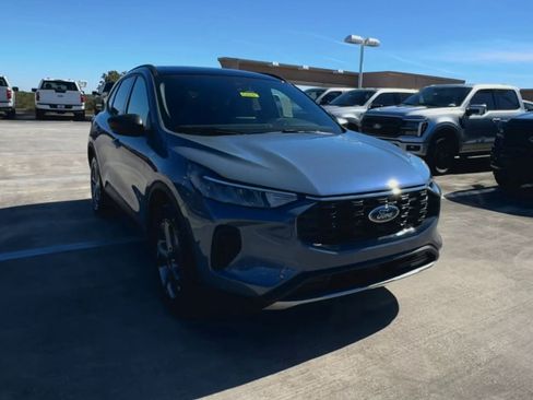 New 2026 Ford Escape ST-Line FWD image 6