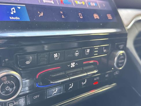 Used 2022 Jeep Grand Cherokee Summit w/ Adv Protech Group IV image 20