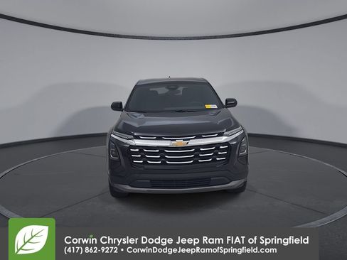Used 2026 Chevrolet Equinox LT FWD image 5
