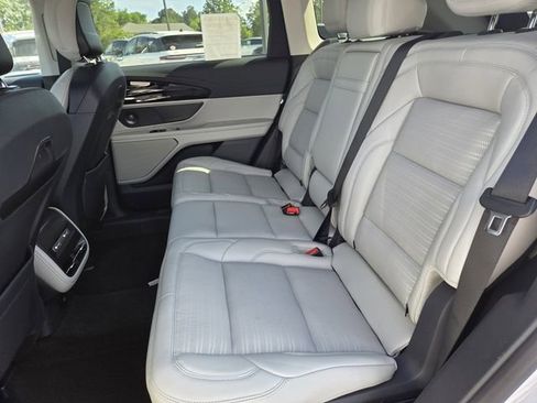 New 2026 Lincoln Nautilus Reserve AWD/4WD image 17
