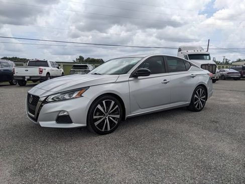 Used 2019 Nissan Altima 2.5 SR w/ SR Premium Package FWD image 8