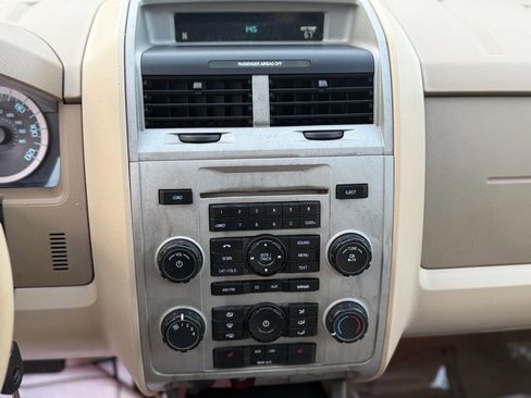 Used 2012 Ford Escape XLT image 14
