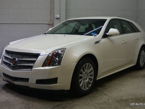 Used 2010 Cadillac CTS Wagon image 2