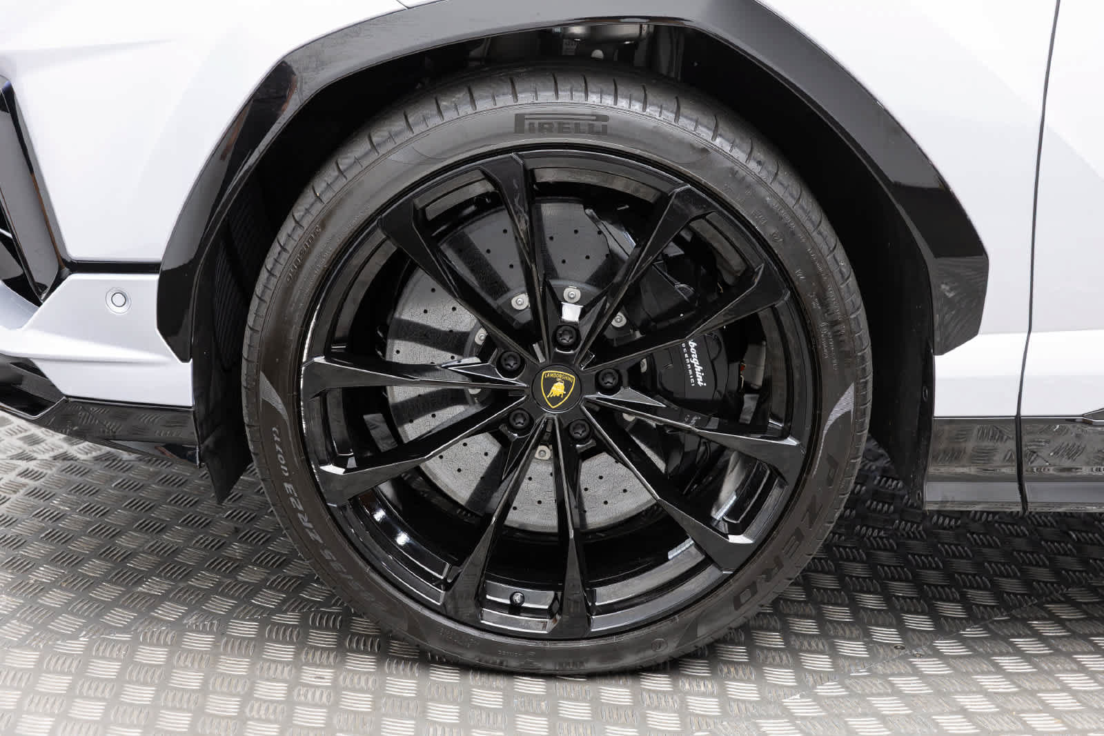 Used 2024 Lamborghini Urus S AWD/4WD image 8