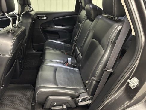 Used 2015 Dodge Journey Crossroad w/ Flexible Seating Group image 9